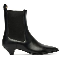 Botki LOVE MOSCHINO. Czarne botki Love Moschino, bez wzorów, bez obcasa, na słupku, bez zapięcia. Za 1,409.00 zł.