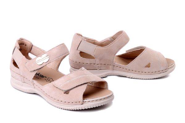 RIEKER V7474-60 beige, sandały damskie. Brązowe sandały Rieker, bez wzorów, bez obcasa, na koturnie, bez zapięcia. Za 258.93 zł.