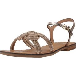 Sandały GEOX D MADDALUSIAC Złoty. Żółte sandały Geox, bez wzorów, ze skóry, sportowe, bez obcasa, bez zapięcia. Za 424.99 zł.