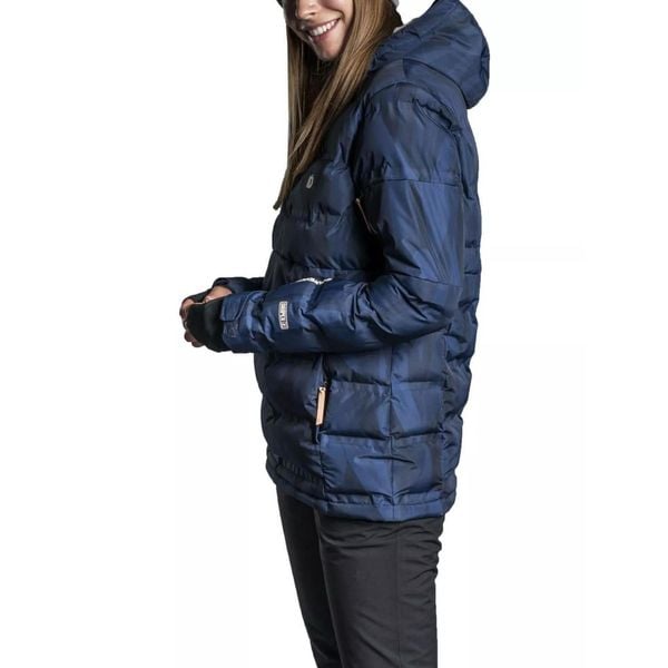 Kurtka narciarska damska Fundango Everett Padded. Niebieskie kurtki narciarskie FUNDANGO, m, bez wzorów, z materiału, z kapturem, narciarskie. Za 399.00 zł.