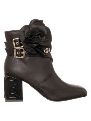 Liu Jo Skórzane botki w kolorze czarnym rozmiar: 38. Czarne botki Liu Jo, bez wzorów, z materiału, bez obcasa, bez zapięcia. Za 480.90 zł.