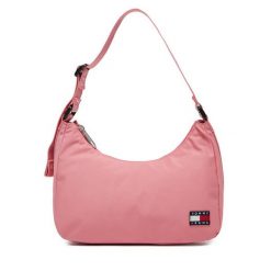 Torebka Tommy Jeans. Czerwone torebki klasyczne Tommy Jeans, bez wzorów, z jeansu, bez dodatków. Za 159.99 zł.