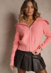 Różowy Kardigan z Wełną o Kroju z Golfem i Zapięciem na Zamek Zinfria. Czerwone golfy Renee, bez wzorów, z dzianiny. Za 79.99 zł.