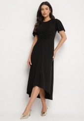 Czarna Rozkloszowana Sukienka Ozdobiona Marszczeniem Odallica. Czarne sukienki Born2be, m, bez wzorów, eleganckie, bez kołnierzyka, bez ramiączek, maxi, rozkloszowane. Za 69.99 zł.