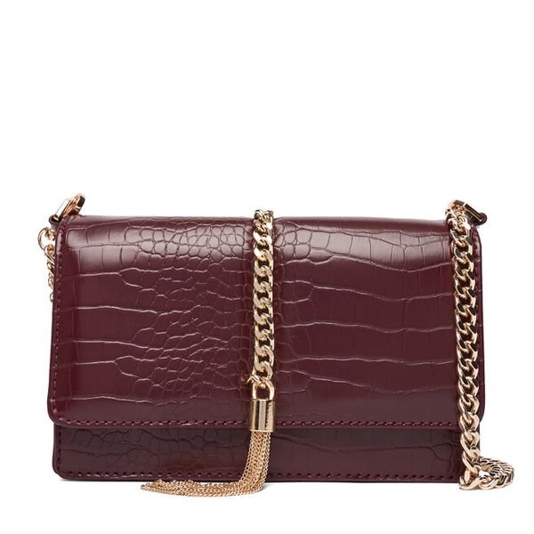 Torebka Aldo. Czerwone torebki klasyczne Aldo, bez wzorów, bez dodatków. Za 199.99 zł.