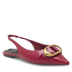 Sandały Nine West. Czerwone sandały Nine West, bez wzorów, bez obcasa, na płaskiej podeszwie, bez zapięcia. Za 199.99 zł.