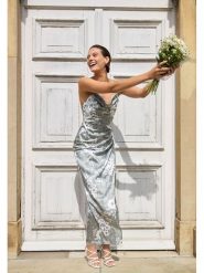 SWING Sukienka w kolorze khaki rozmiar: 36. Brązowe sukienki Swing, na co dzień, bez wzorów, bez kołnierzyka, bez ramiączek, maxi, proste. Za 231.68 zł.