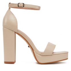 Sandały DeeZee. Sandały DeeZee, bez wzorów, bez obcasa, na słupku, bez zapięcia. Za 159.99 zł.
