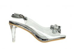 Sandały Laura Vita Mira 01 Blanc 202054, Srebrny, Skóra naturalna - 41. Szare sandały Laura Vita, bez wzorów, z materiału, eleganckie, bez obcasa, na obcasie, bez zapięcia. W wyprzedaży za 116.10 zł.