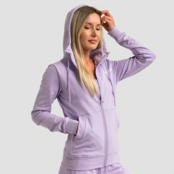 Bluza damska fitness z kapturem i zamkiem lawendowa Limitless. Fioletowe bluzy GYMBEAM, xl, bez wzorów, z bawełny, z kapturem. Za 127.90 zł.