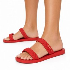 Klapki damskie Ipanema 26826 FEVER SLIDE FEM. Czerwone klapki Ipanema, bez wzorów, z materiału, bez obcasa. Za 59.00 zł.
