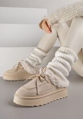 Beżowe Wsuwane Śniegowce w Rustykalnym Stylu z Kokardą i Futrem Tusora. Brązowe trapery i śniegowce Born2be. Za 99.99 zł.