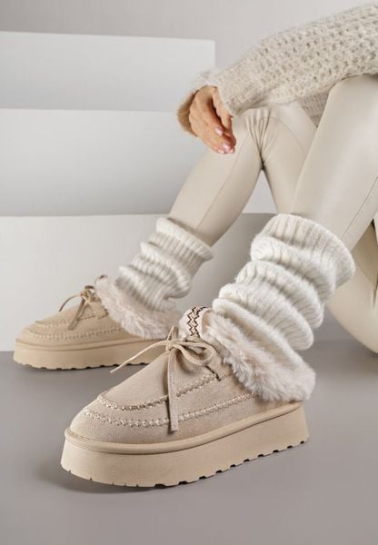 Beżowe Wsuwane Śniegowce w Rustykalnym Stylu z Kokardą i Futrem Tusora. Brązowe trapery i śniegowce Born2be. Za 99.99 zł.