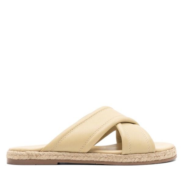 Espadryle Lasocki. Żółte espadryle Lasocki, bez wzorów, bez obcasa, bez zapięcia. Za 179.99 zł.