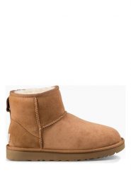 UGG Skórzane botki zimowe "Classic Mini II" w kolorze karmelowym rozmiar: 36. Brązowe botki UGG, na zimę, bez wzorów, z futra, z okrągłym noskiem, bez obcasa, bez zapięcia. Za 732.45 zł.