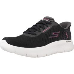Buty SKECHERS GO WALK FLEX SAFIYA Czarny. Czarne trekkingi Skechers, z tkaniny, trekkingowe. Za 404.93 zł.