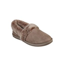 Espadryle damskie Skechers Cozy Campfire. Brązowe espadryle Skechers, bez wzorów, bez obcasa, bez zapięcia. Za 204.50 zł.