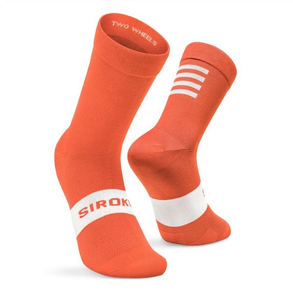Skarpetki rowerowe unisex S1 Black Kapelmuur. Brązowe skarpety SIROKO, bez wzorów, z elastanu. Za 54.40 zł.