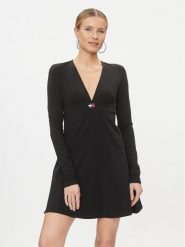 Tommy Jeans Sukienka codzienna Xs Badge DW0DW16484 Czarny Slim Fit. Czarne sukienki Tommy Jeans, na co dzień, l, bez wzorów, z bawełny, bez kołnierzyka, bez ramiączek, proste. Za 299.99 zł.