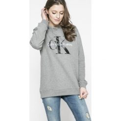 Calvin Klein Jeans - Bluza. Szare bluzy sportowe Calvin Klein Jeans, m, z aplikacjami, z bawełny, z kapturem. W wyprzedaży za 399.90 zł.