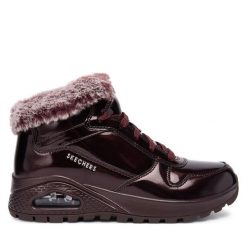 Botki Skechers. Czerwone botki Skechers, bez wzorów, bez obcasa, na płaskiej podeszwie, bez zapięcia. Za 429.99 zł.