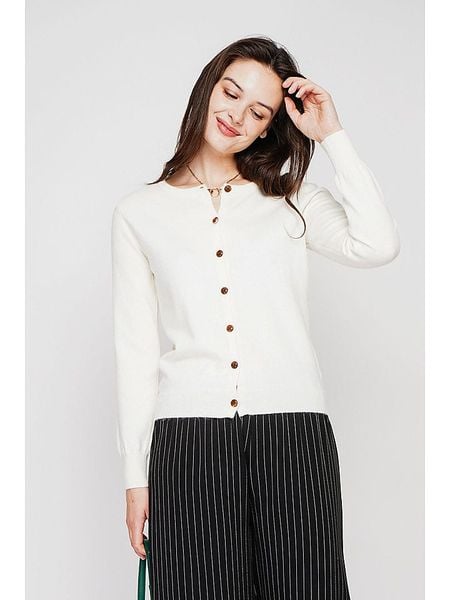 C& Jo Kardigan w kolorze białym rozmiar: 42. Białe kardigany C& Jo, bez wzorów, ze splotem. Za 121.99 zł.