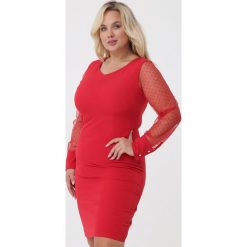 Czerwona Sukienka Chantal. Czerwone sukienki Born2be, na co dzień, bez wzorów, wizytowe, bez kołnierzyka, bez ramiączek, midi, proste. Za 89.99 zł.