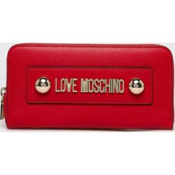 Love Moschino - Portfel. Czerwone portfele Love Moschino, bez wzorów, z materiału. W wyprzedaży za 299.90 zł.