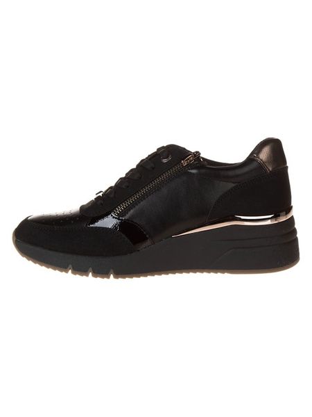 S.Oliver Sneakersy w kolorze czarnym rozmiar: 40. Czarne trampki S.Oliver, bez wzorów, bez zapięcia. Za 169.95 zł.