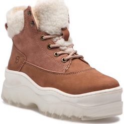Botki TAMARIS - 1-26279-31 Old Rose 517. Czerwone botki Tamaris, bez wzorów, z materiału, bez obcasa, bez zapięcia. W wyprzedaży za 239.00 zł.