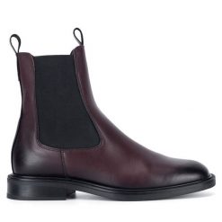 Sztyblety Gino Rossi. Czerwone botki Gino Rossi, bez wzorów, bez obcasa, na płaskiej podeszwie, bez zapięcia. Za 299.99 zł.