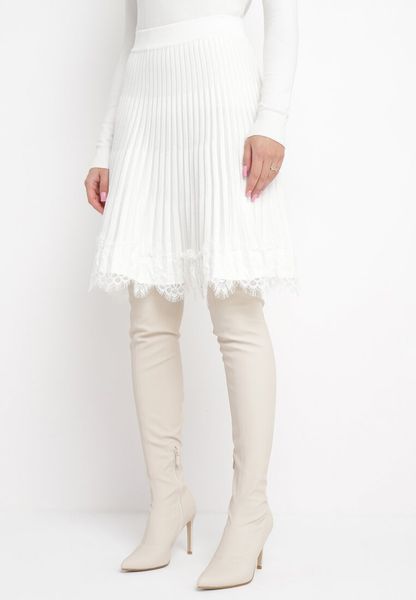 Biała Mini Spódnica z Gumką w Pasie z Koronką Cales. Białe spódnice Born2be, bez wzorów, z koronki, mini. Za 99.99 zł.