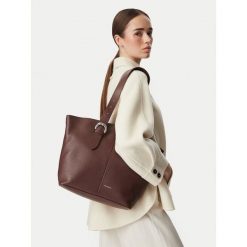 Torebka Coccinelle. Czerwone shopper Coccinelle, bez wzorów, bez dodatków. Za 1,549.00 zł.