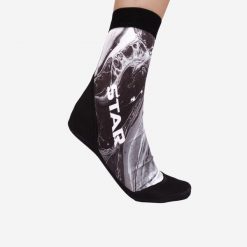 Skarpety do siatkówki plażowej Sandsocks Star by GL. Brązowe skarpety STAR BY GL, bez wzorów, z lycry. Za 119.99 zł.