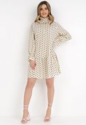 Jasnobeżowa Sukienka Nikathe. Brązowe sukienki Born2be, m, z aplikacjami, z tkaniny, bez kołnierzyka, bez ramiączek, mini. Za 54.99 zł.