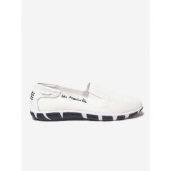 Buty sportowe damskie TBS Eco Pet. Białe obuwie sportowe Tbs, bez zapięcia, trekkingowe. Za 399.00 zł.