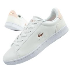Buty damskie sportowe Lacoste Carnaby trampki. Białe obuwie sportowe Lacoste, bez zapięcia, trekkingowe. Za 299.00 zł.