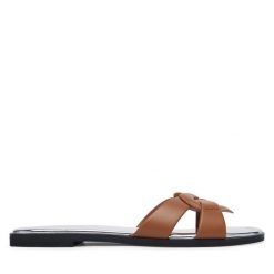 Klapki LOVE MOSCHINO. Brązowe klapki Love Moschino, bez wzorów, bez obcasa. Za 809.99 zł.