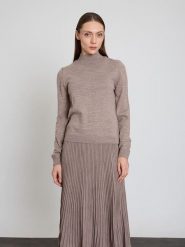 BGN Golf w kolorze beżowym rozmiar: 34. Brązowe golfy BGN, bez wzorów, bez ramiączek. Za 78.99 zł.