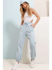 Trend Alacati Spodnie dresowe "Trend Alaçat Stili" w kolorze błękitnym rozmiar: L. Niebieskie spodnie dresowe Trend Alacati, l, bez wzorów, z bawełny. Za 59.45 zł.