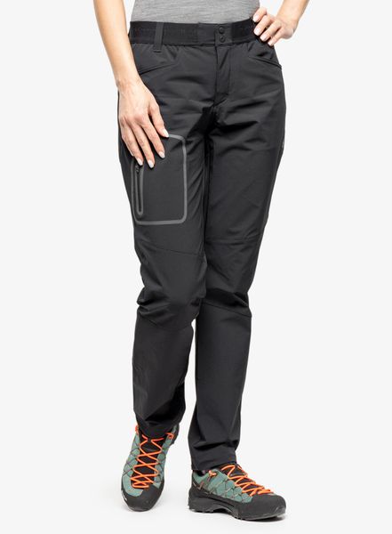 Spodnie softshell damskie Peak Performance Light SS Scale Pants. Czarne spodnie narciarskie Peak Performance, l, bez wzorów, z elastanu, trekkingowe. Za 565.39 zł.