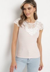 Różowo-Biały Bawełniany T-shirt z Prążkowanej Dzianiny Ozdobiony Koronką Liasilo. Czerwone t-shirty Born2be, m, bez wzorów, z bawełny, bez kołnierzyka, bez ramiączek. Za 39.99 zł.