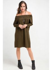 Milan Kiss Sukienka w kolorze khaki rozmiar: M. Brązowe sukienki Milan Kiss, na co dzień, m, bez wzorów, bez kołnierzyka, bez ramiączek, midi, proste. Za 56.99 zł.