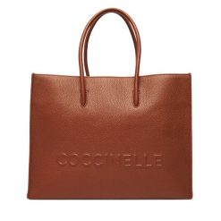 Torebka Coccinelle. Brązowe torebki klasyczne Coccinelle, bez wzorów, bez dodatków. Za 1,399.00 zł.