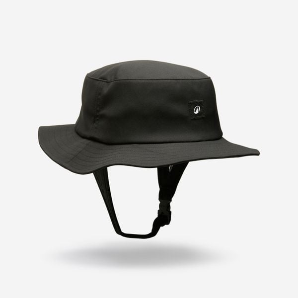Kapelusz surfingowy Decathlon 500 Surfhat. Czarne kapelusze DECATHLON, bez wzorów, z neoprenu. Za 49.99 zł.