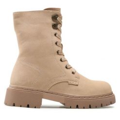 Trzewiki Jenny Fairy. Brązowe botki Jenny Fairy, bez wzorów, bez obcasa, na płaskiej podeszwie, bez zapięcia. Za 199.99 zł.