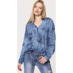 Niebieska Koszula Like Full. Niebieskie koszule Born2be, l, bez wzorów, bez kołnierzyka, bez ramiączek. Za 39.99 zł.
