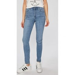 Vero Moda - Jeansy Sophia. Niebieskie jeansy Vero Moda, l, bez wzorów, z podwyższonym stanem. W wyprzedaży za 69.90 zł.