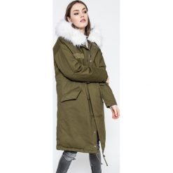 Review - Parka. Zielone parki Review, l, z bawełny, z kapturem. W wyprzedaży za 359.90 zł.