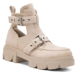 Botki DeeZee. Brązowe botki DeeZee, bez wzorów, bez obcasa, na płaskiej podeszwie, bez zapięcia. Za 84.99 zł.